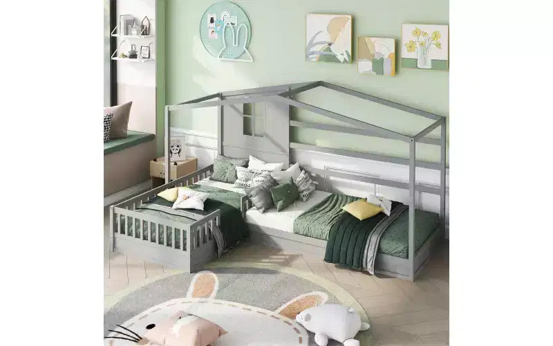 Twin Size L-Shaped Wood House Bed for 2 Kids, L shaped Corner Daybed with Fence and Slatted Frame for Bedroom