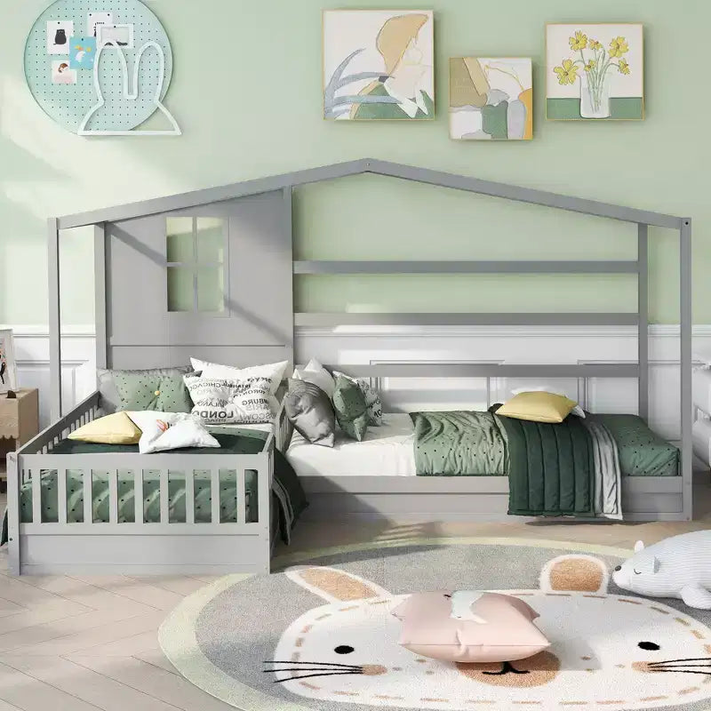 Twin Size L-Shaped Wood House Bed for 2 Kids, L shaped Corner Daybed with Fence and Slatted Frame for Bedroom